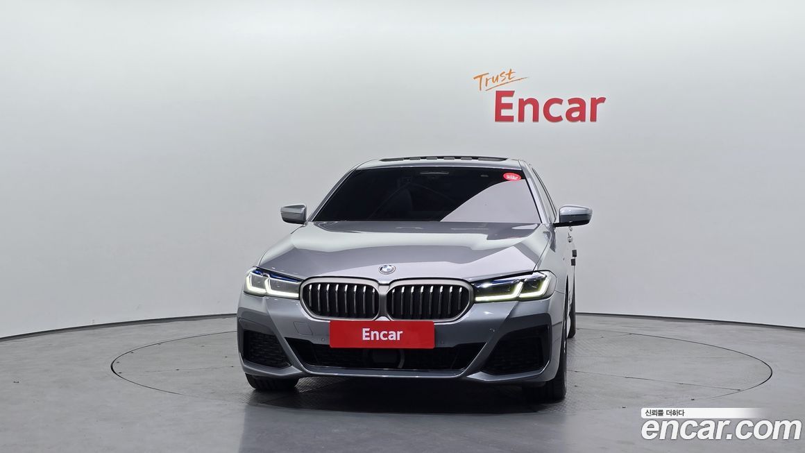 BMW 5-Series 2023