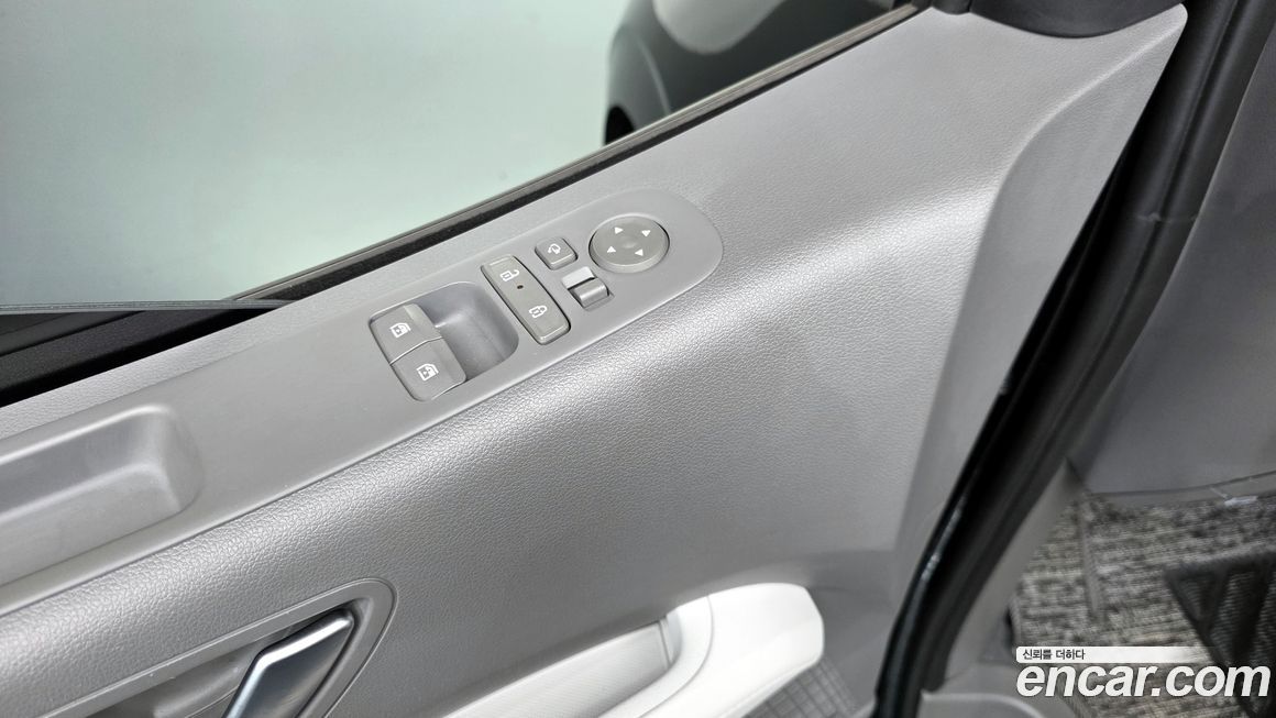 Hyundai Staria 2025