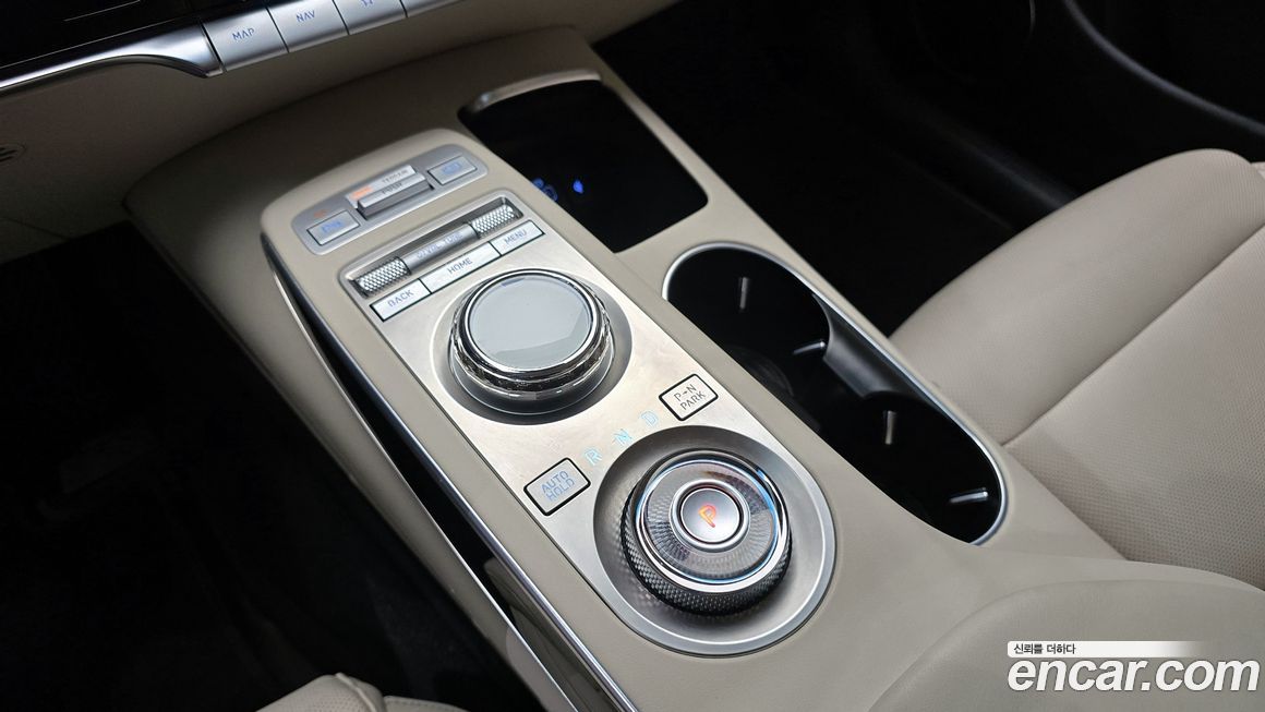 Genesis GV70 2023