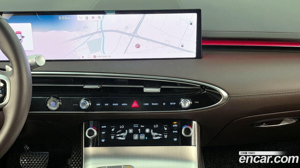 Genesis GV70 2025