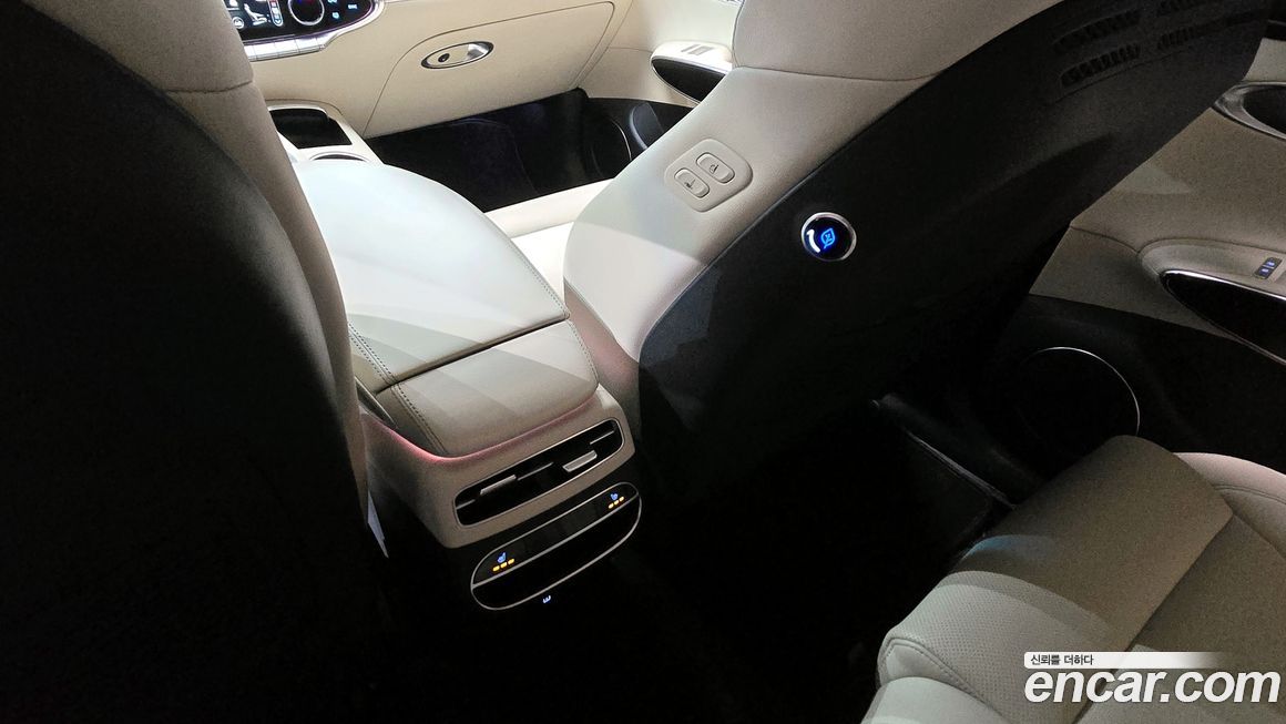 Genesis GV70 2023