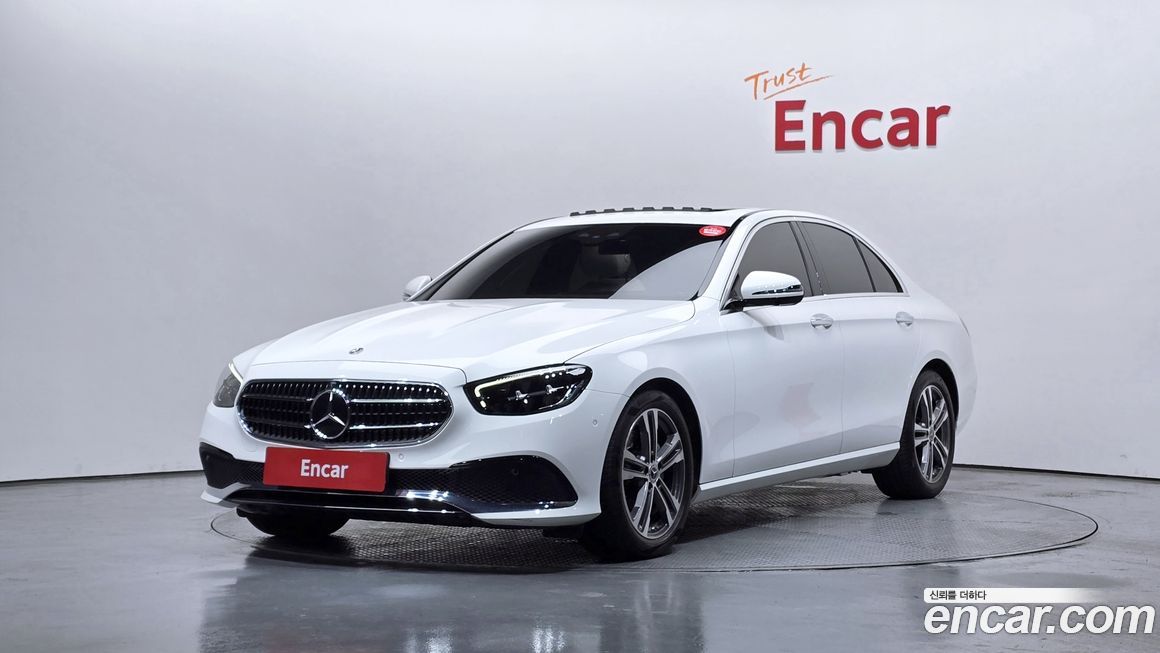 Mercedes-Benz E-Class 2023