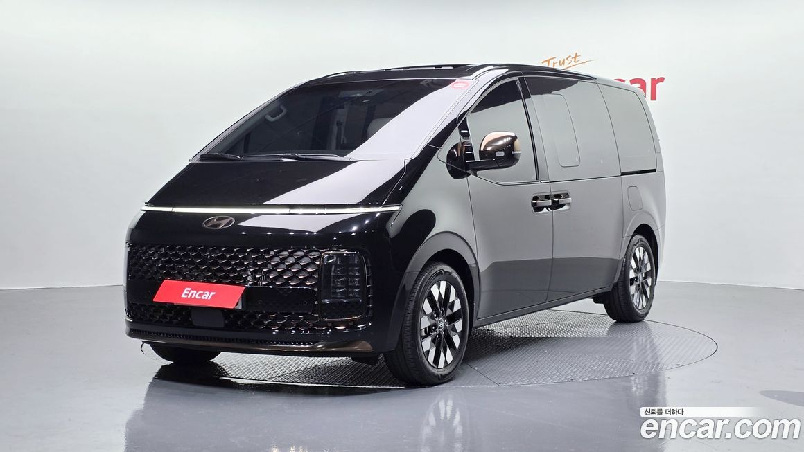 Hyundai Staria 2025