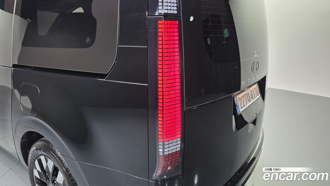 Hyundai Staria 2025