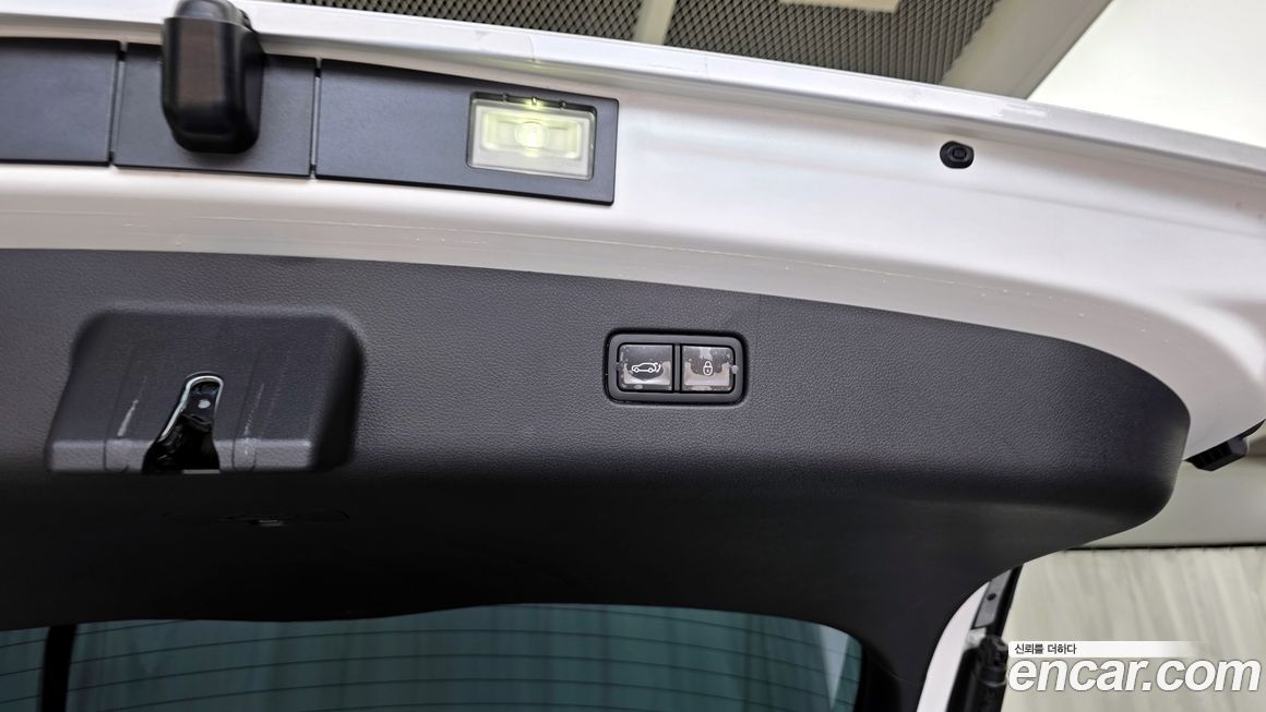 Genesis GV70 2025