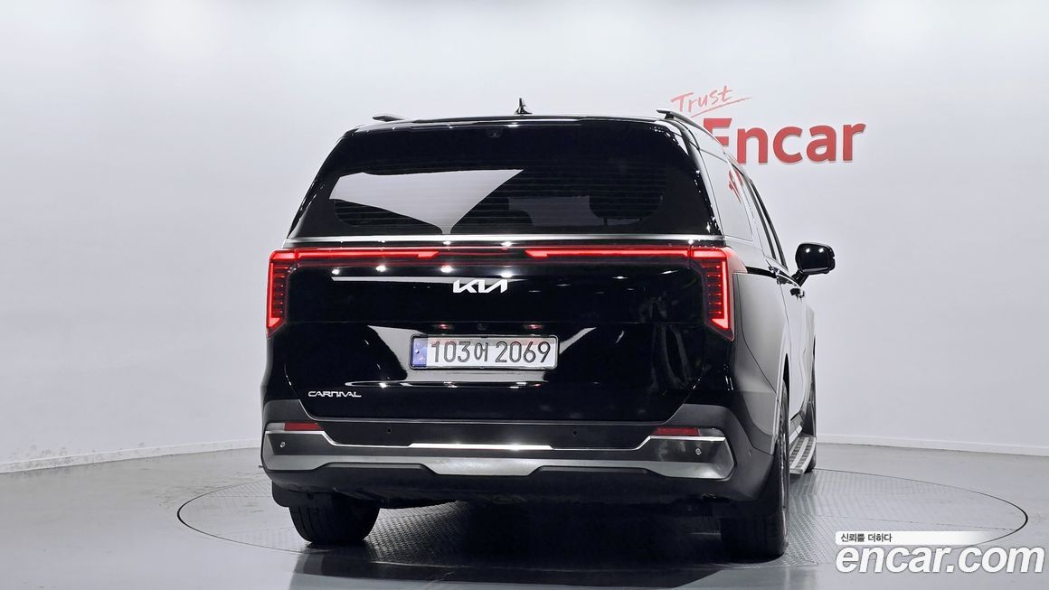 Kia Canival 2024