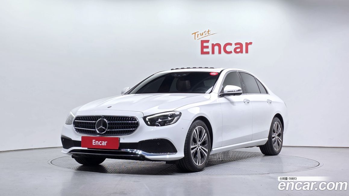 Mercedes-Benz E-Class 2022