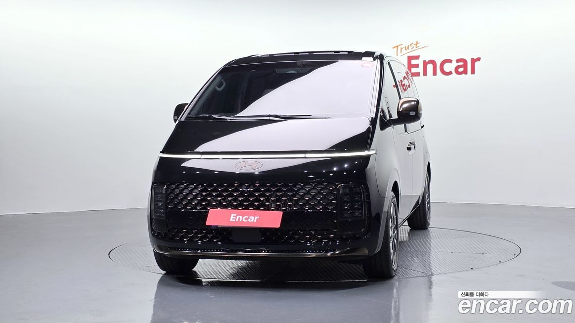 Hyundai Staria 2025