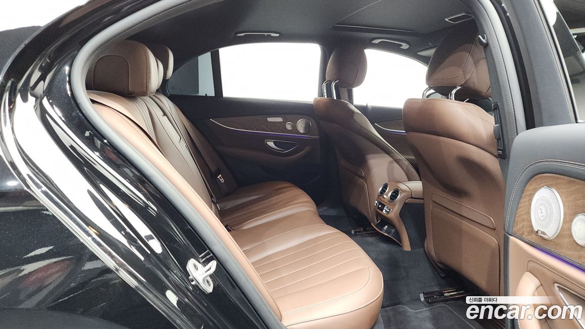 Mercedes-Benz E-Class 2023