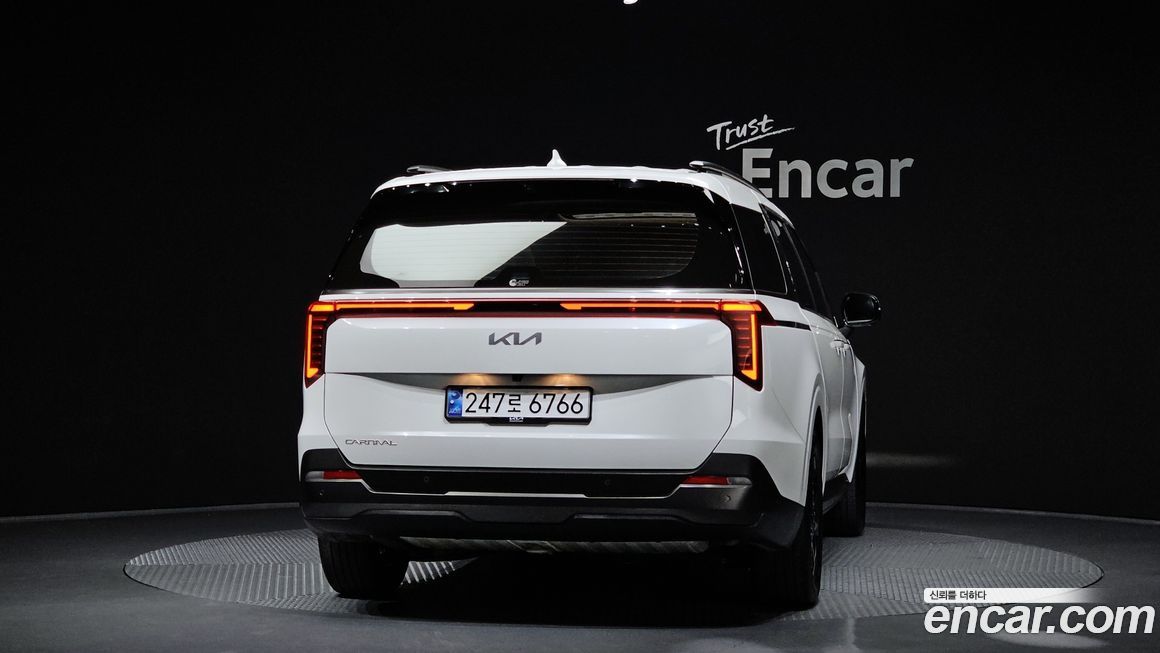 Kia Canival 2025