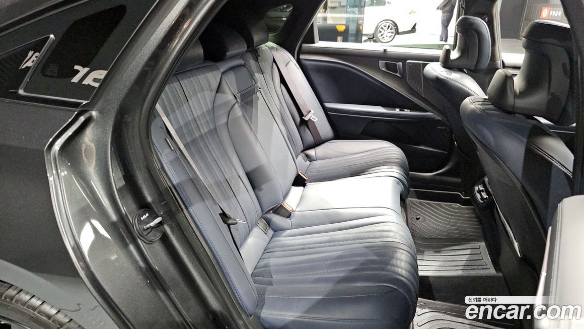 Kia K8 2025