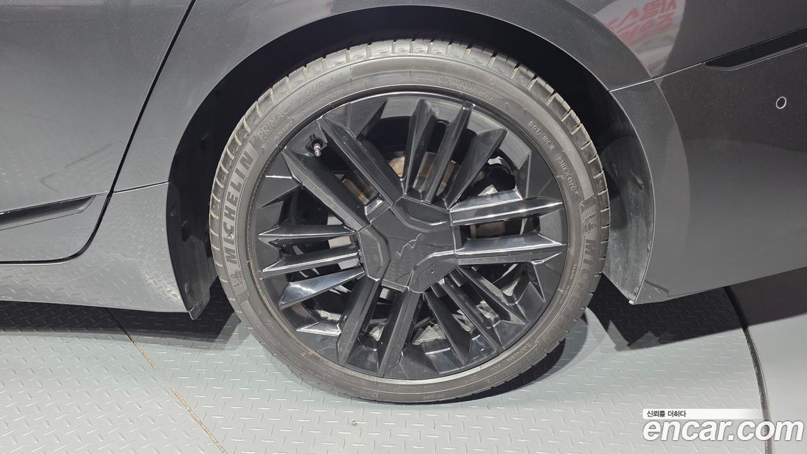 Kia K8 2025