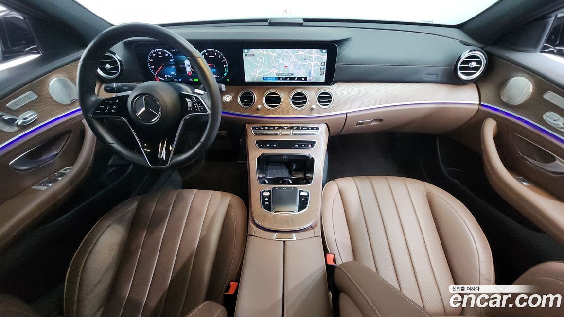 Mercedes-Benz E-Class 2023