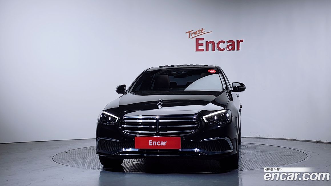 Mercedes-Benz E-Class 2023