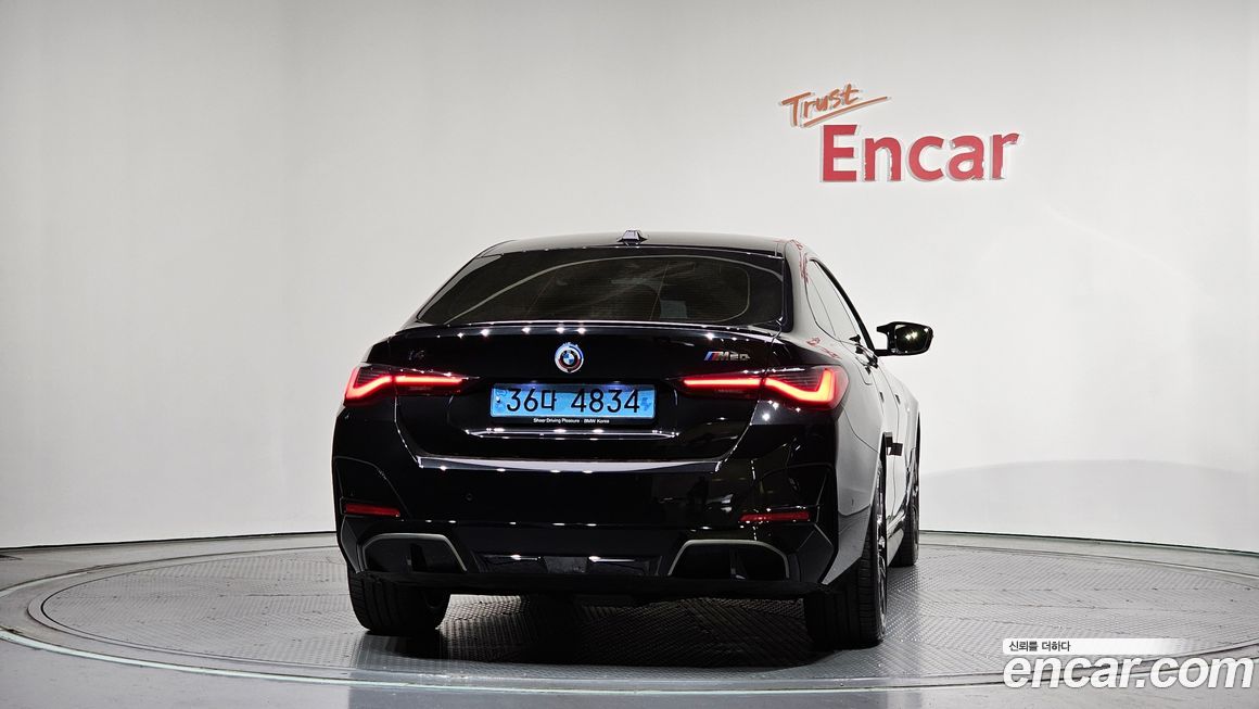BMW i4 2023