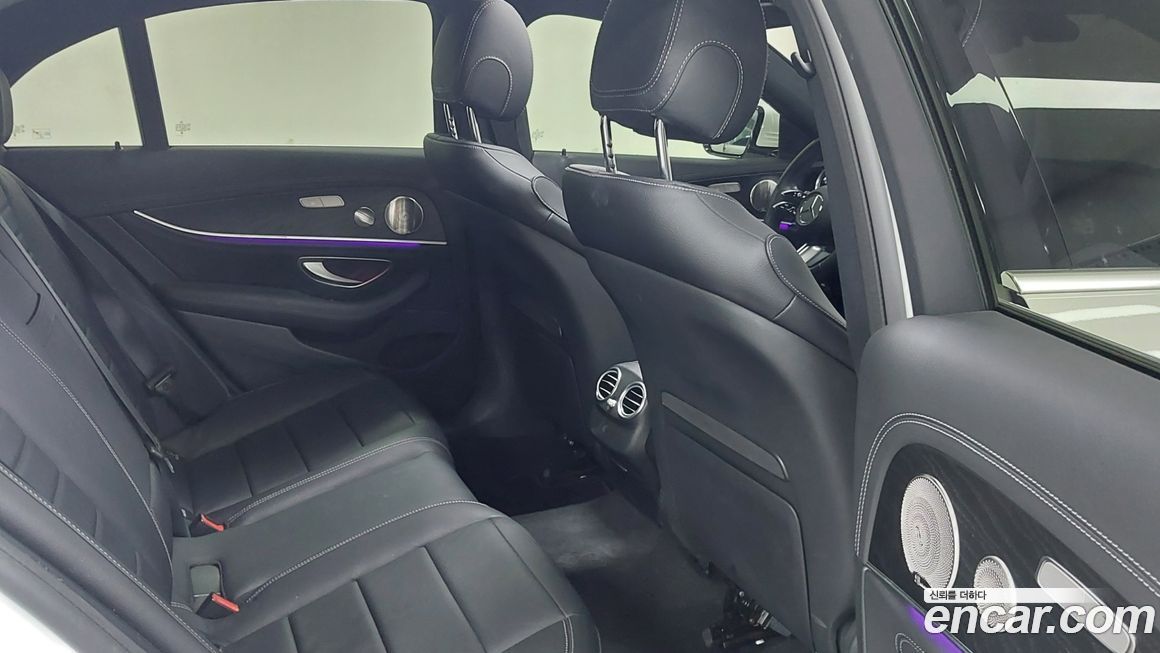 Mercedes-Benz E-Class 2023