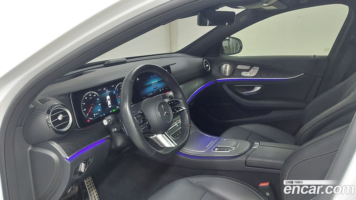 Mercedes-Benz E-Class 2023