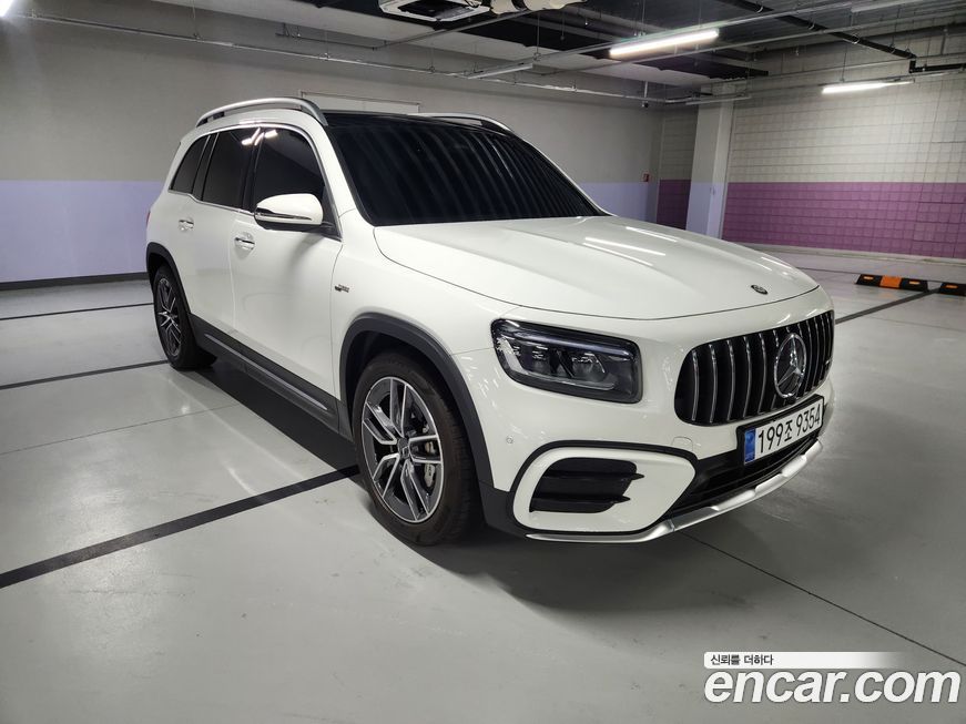 Mercedes-Benz GLB-Class 2025