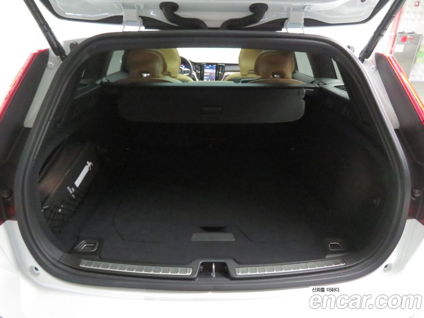 Volvo V60 2026