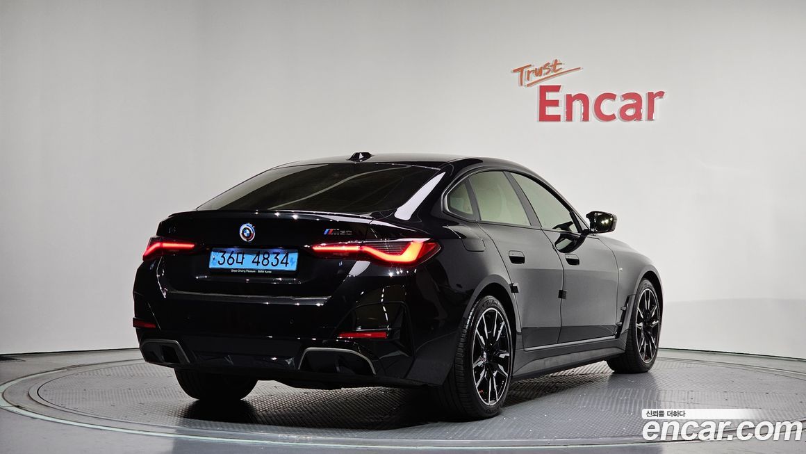 BMW i4 2023