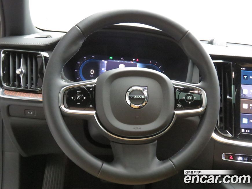 Volvo V60 2026