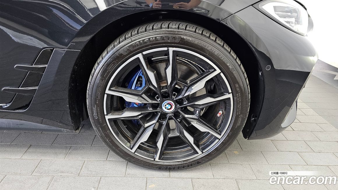 BMW i4 2023