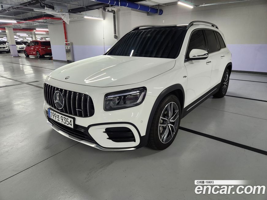 Mercedes-Benz GLB-Class 2025