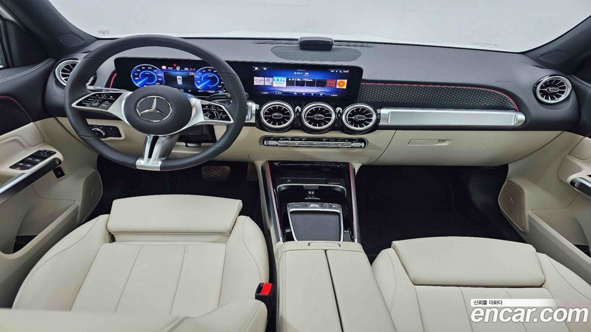 Mercedes-Benz EQB 2026