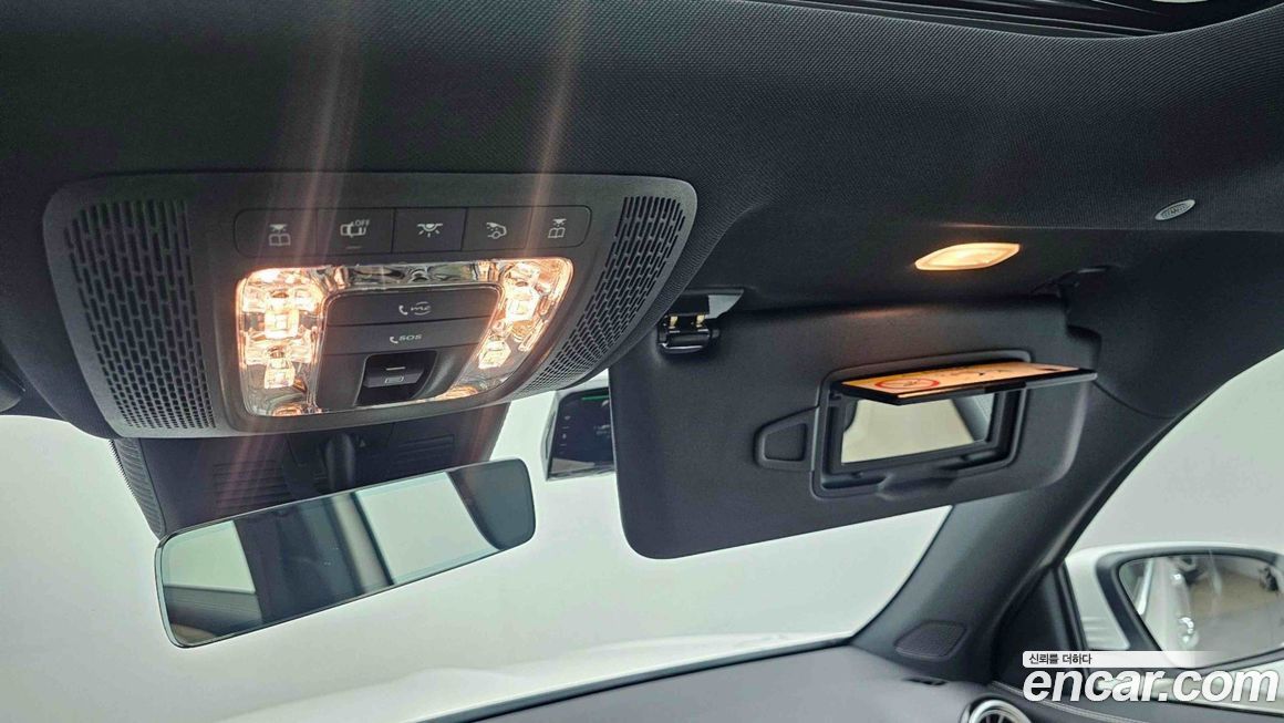 Mercedes-Benz EQB 2026