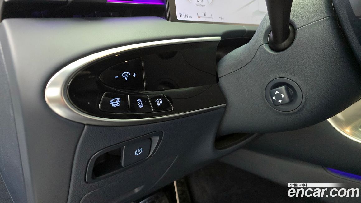 Genesis GV70 2025