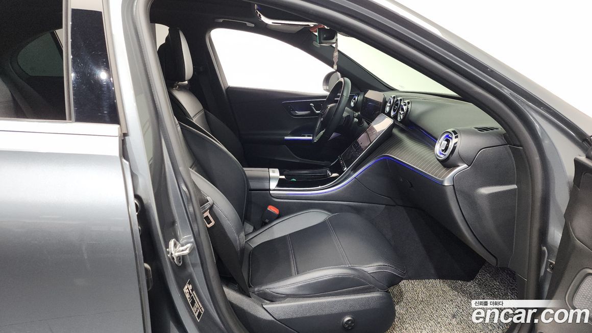 Mercedes-Benz C-Class 2022