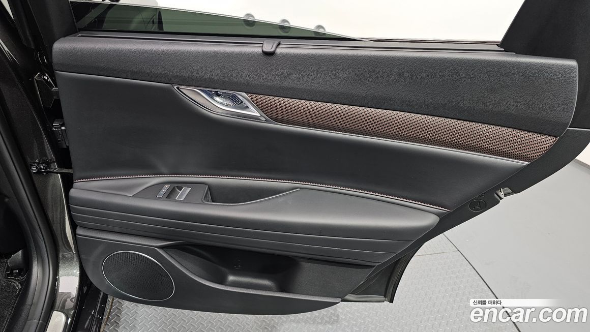 Genesis G80 2025