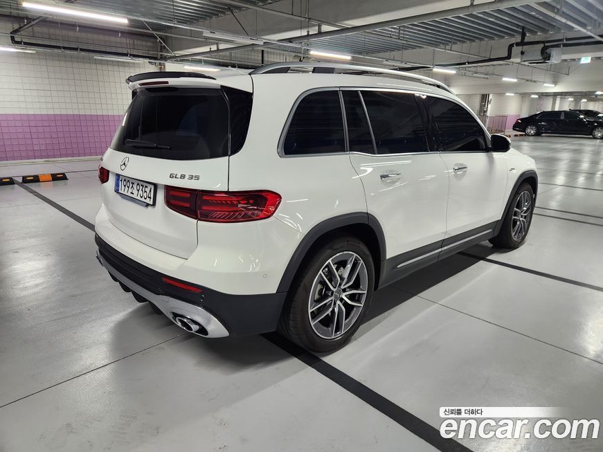Mercedes-Benz GLB-Class 2025