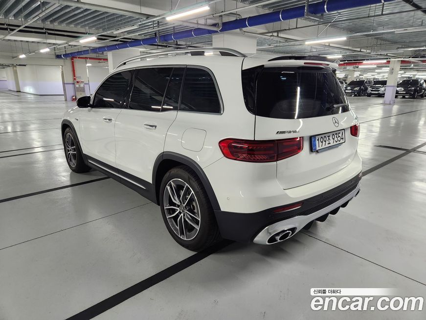 Mercedes-Benz GLB-Class 2025