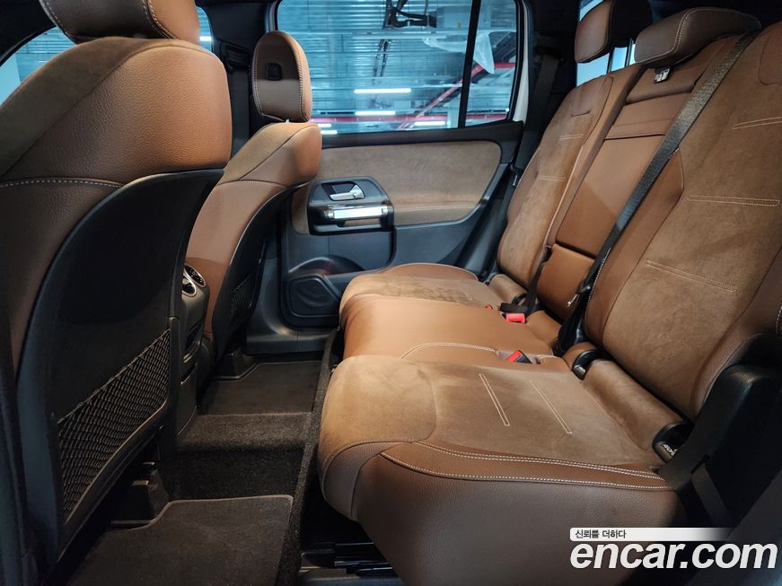 Mercedes-Benz GLB-Class 2025