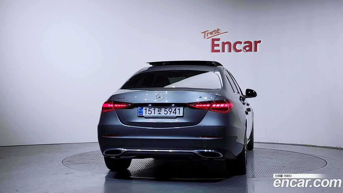 Mercedes-Benz C-Class 2022