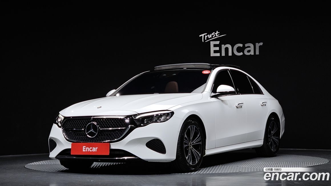 Mercedes-Benz E-Class 2024