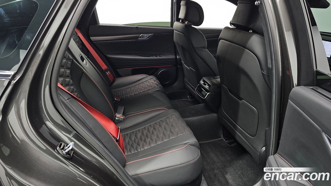 Genesis G80 2025