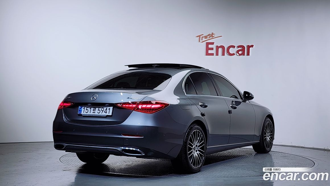 Mercedes-Benz C-Class 2022