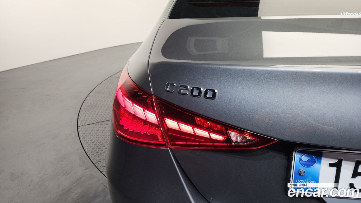 Mercedes-Benz C-Class 2022