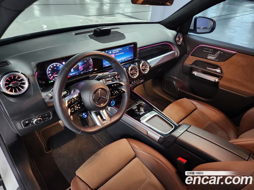 Mercedes-Benz GLB-Class 2025
