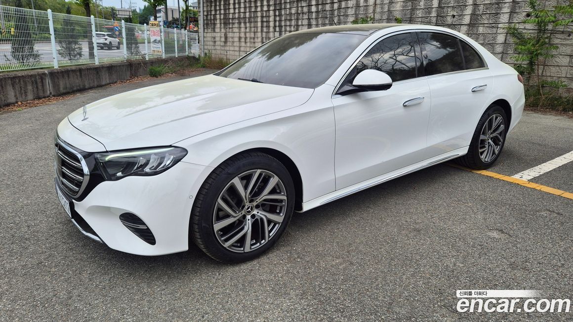 Mercedes-Benz E-Class 2024