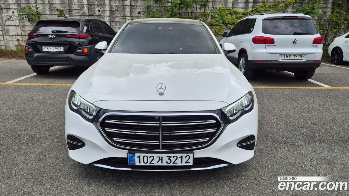 Mercedes-Benz E-Class 2024
