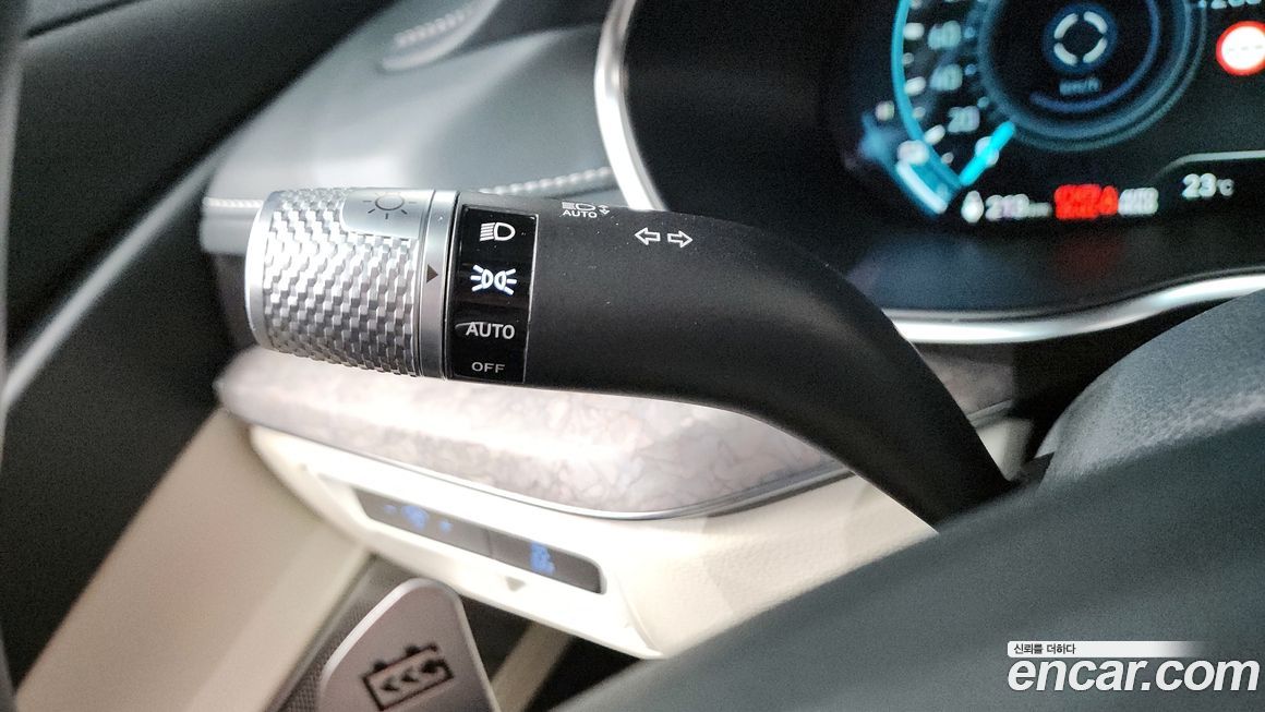 Genesis G80 2023