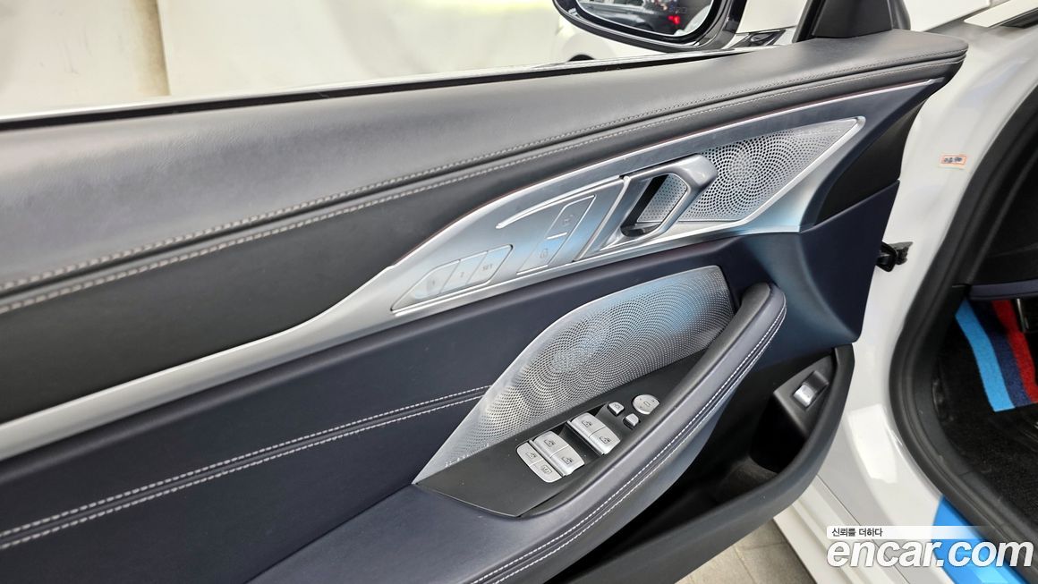 BMW 8-Series 2021