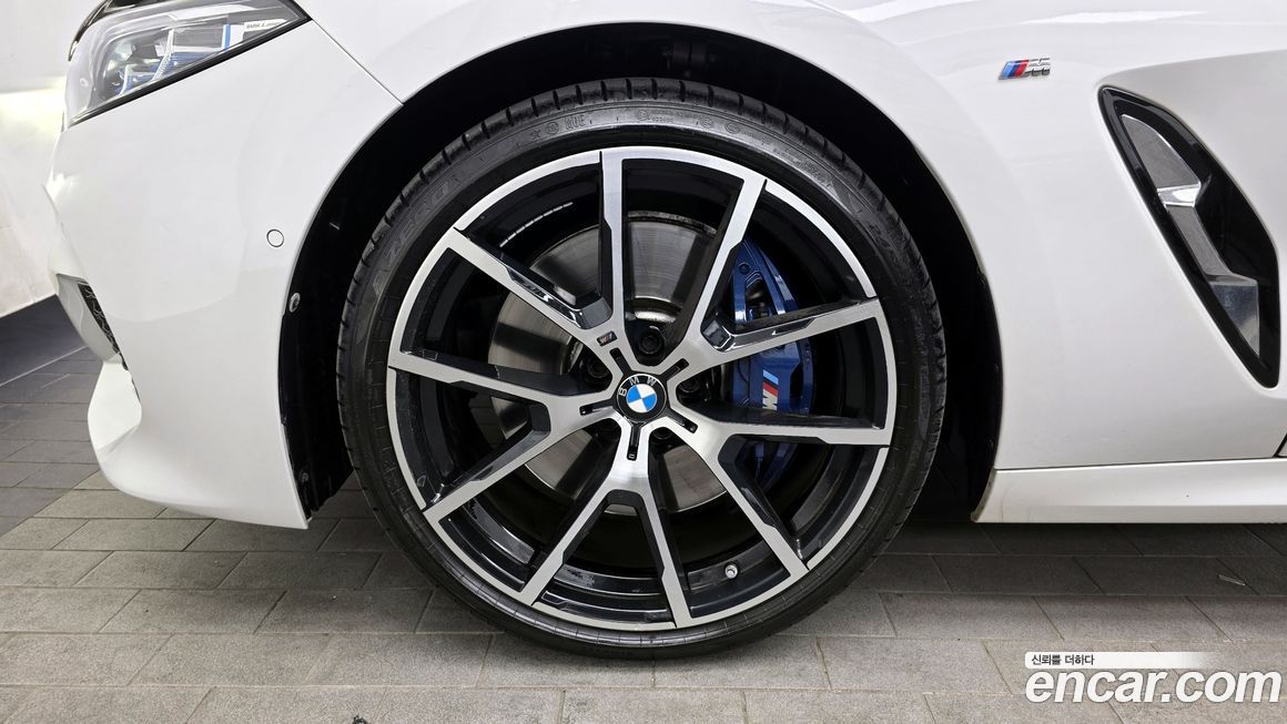 BMW 8-Series 2021