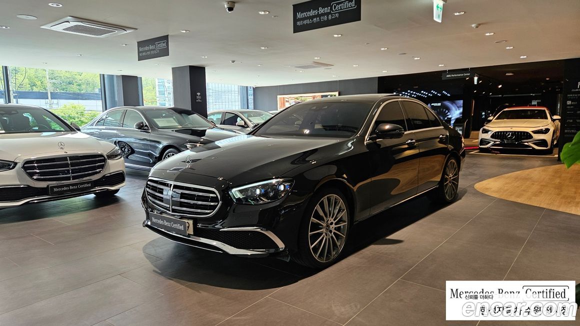 Mercedes-Benz E-Class 2023