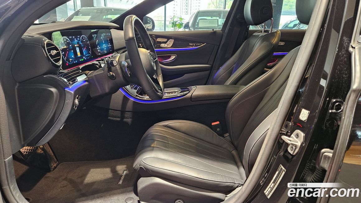Mercedes-Benz E-Class 2023