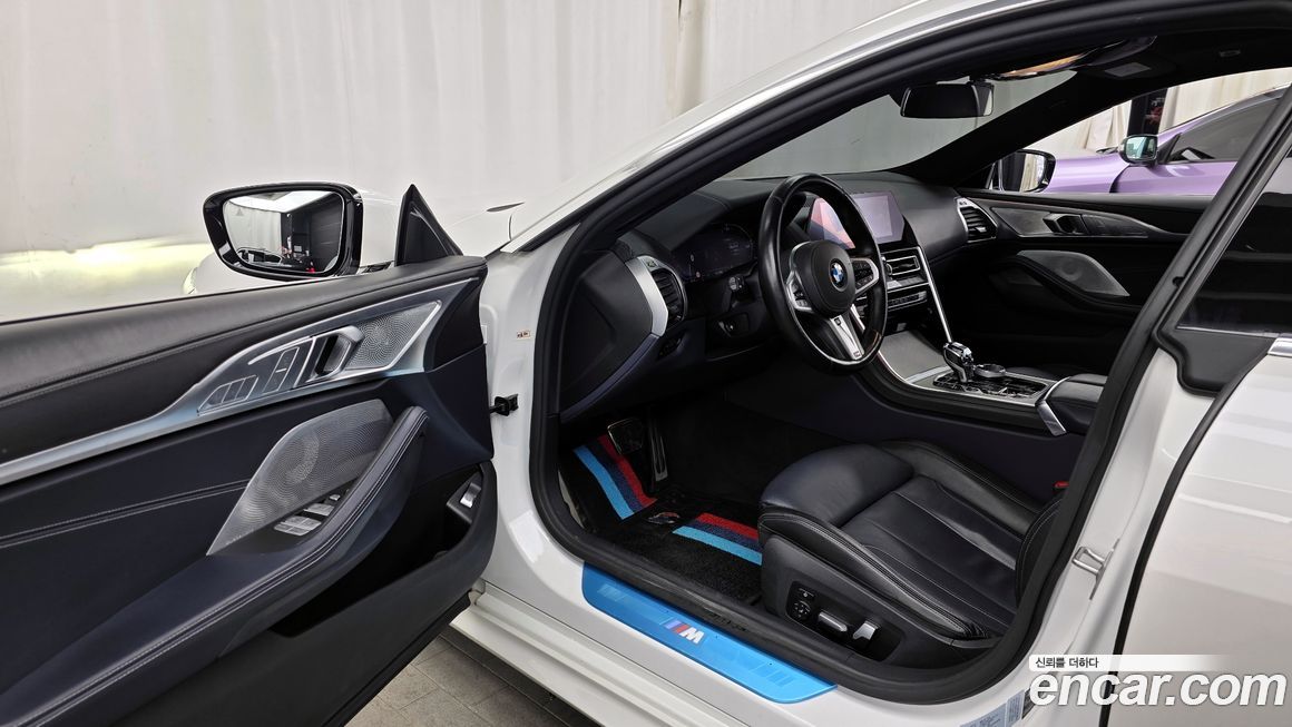 BMW 8-Series 2021