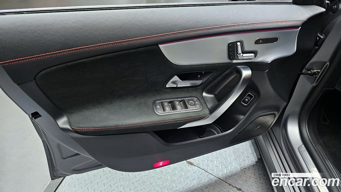 Mercedes-Benz CLA-Class 2023